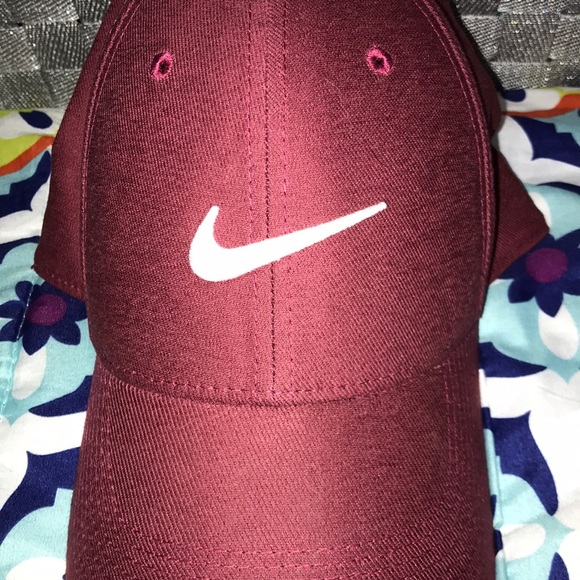 Nike Accessories - NEW Nike burgundy hat